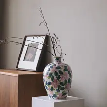 青花瓷の陶器製花瓶【新中式・テーブル装飾用・上品なアートデザイン】