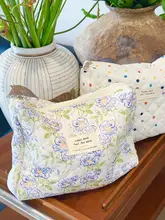 極上の柔らかさ！キルティングコットン手持ち化粧ポーチ【大容量・洗面用にも最適】