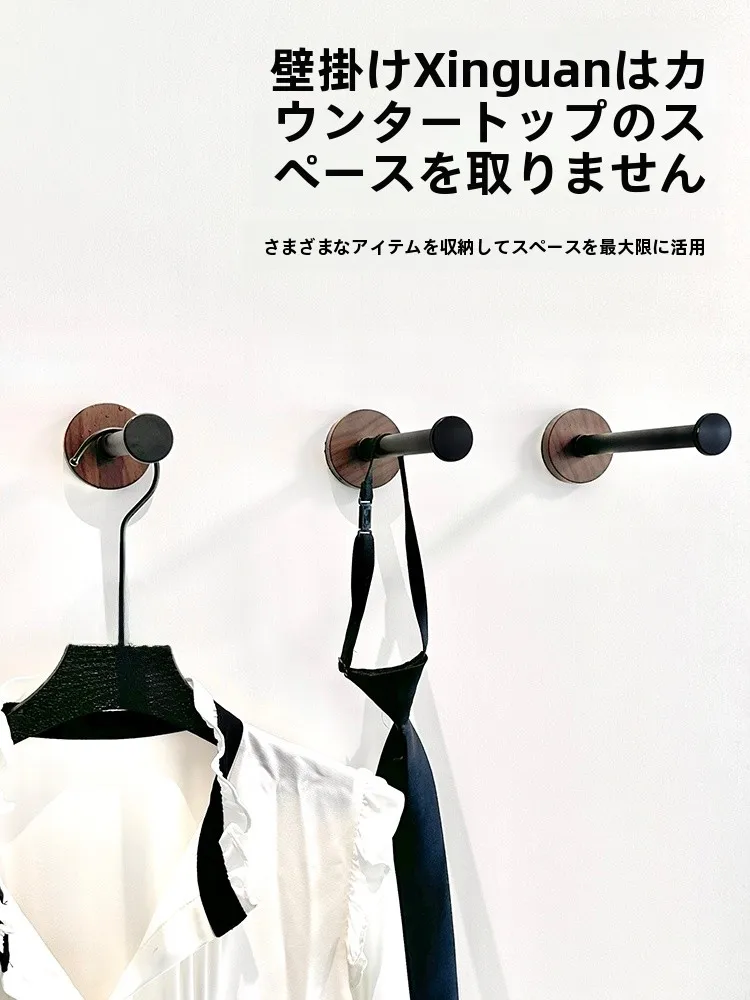 スラックスハンガー 天板付きの実用性と設計特性を解説