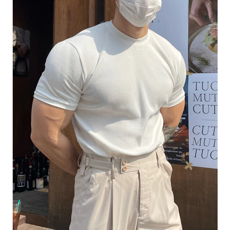 メンズ夏用Tシャツは、カットオフとどう選ぶべき？