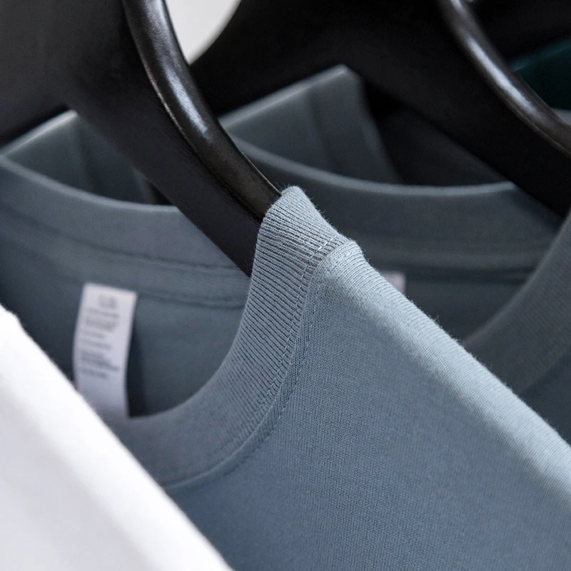 シンプルなTシャツを選ぶべきタイミングは？