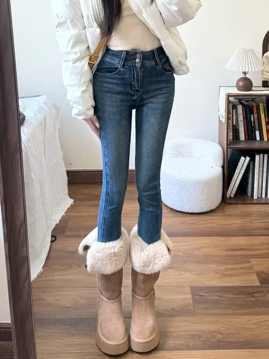 極上の柔らかさのハイウエストデニムパンツ【スリムフィット・九分丈・小柄向け】（セットアップ対応）