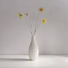 モダンシンプルな陶器製花瓶【高級感あり・リビング用・フラワーアレンジメント・水耕栽培対応】