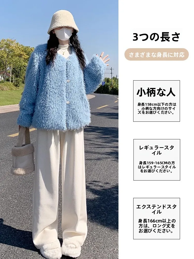 米白色コーデュロイワイドパンツ：通勤風の高腰直筒スタイルが実用性を発揮