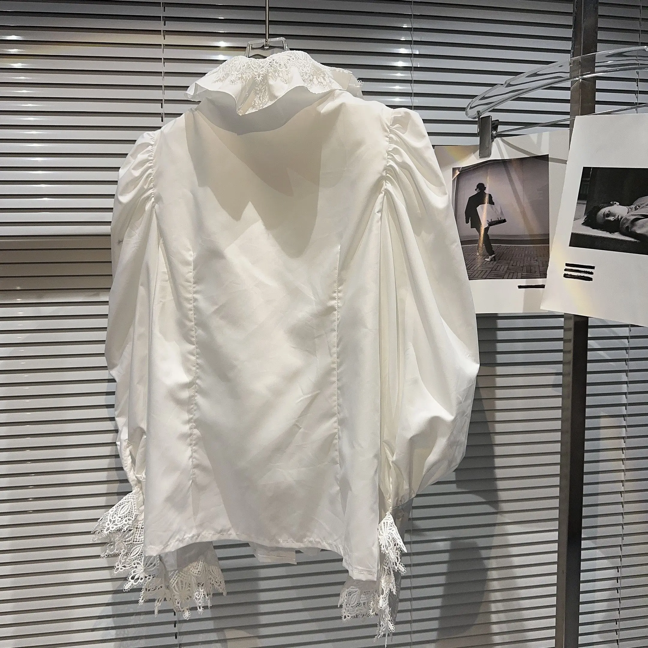 大人上品ブラウスは、本当に「気質」を出すアイテムなの？