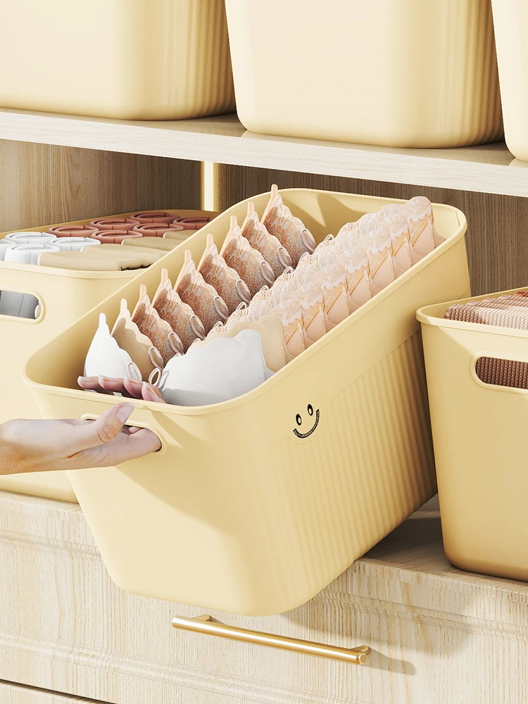 プラスチック製デスク収納ボックス：長方形フタ付きの大容量タイプの使い方と選び方