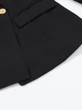 通勤スタイルにぴったり！黒のダブルブレストジャケット【春用・女性用】