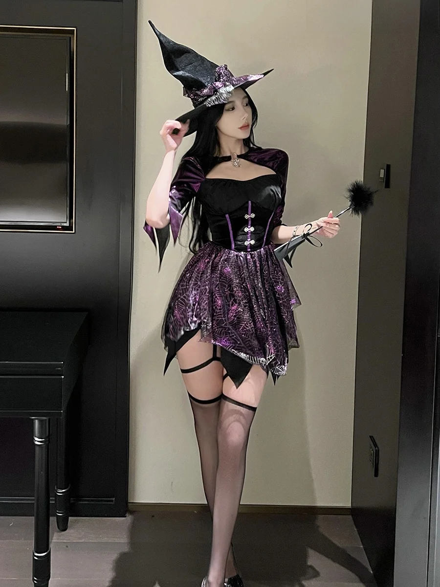 2026ハロウィンの服装選びで迷うなら、この「セクシーな魔女ドレス」が救う理由は？