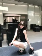 白ドット柄のAラインスカート【ビンテージスタイル・カジュアル・夏用】