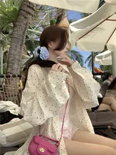 デザイン性に優れた波点柄 長袖シャツとキャミソールの2点コーデ（セットアップ対応）