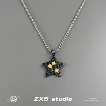 黒色の星形ペンダントネックレス【ユニセックス・ヒップホップスタイル・レトロデザイン】