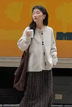 極上の柔らかさ！厚手ニットカーディガン【女性用・春秋用・アイボリー】