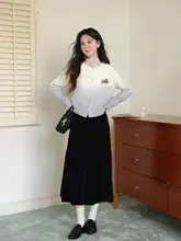 ブルーラウンドネック長袖カーディガン【秋冬用・女性用】