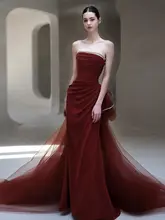 高級感のある新婦向けドレス【軽やかで洗練されたデザイン・結婚式・披露宴用】