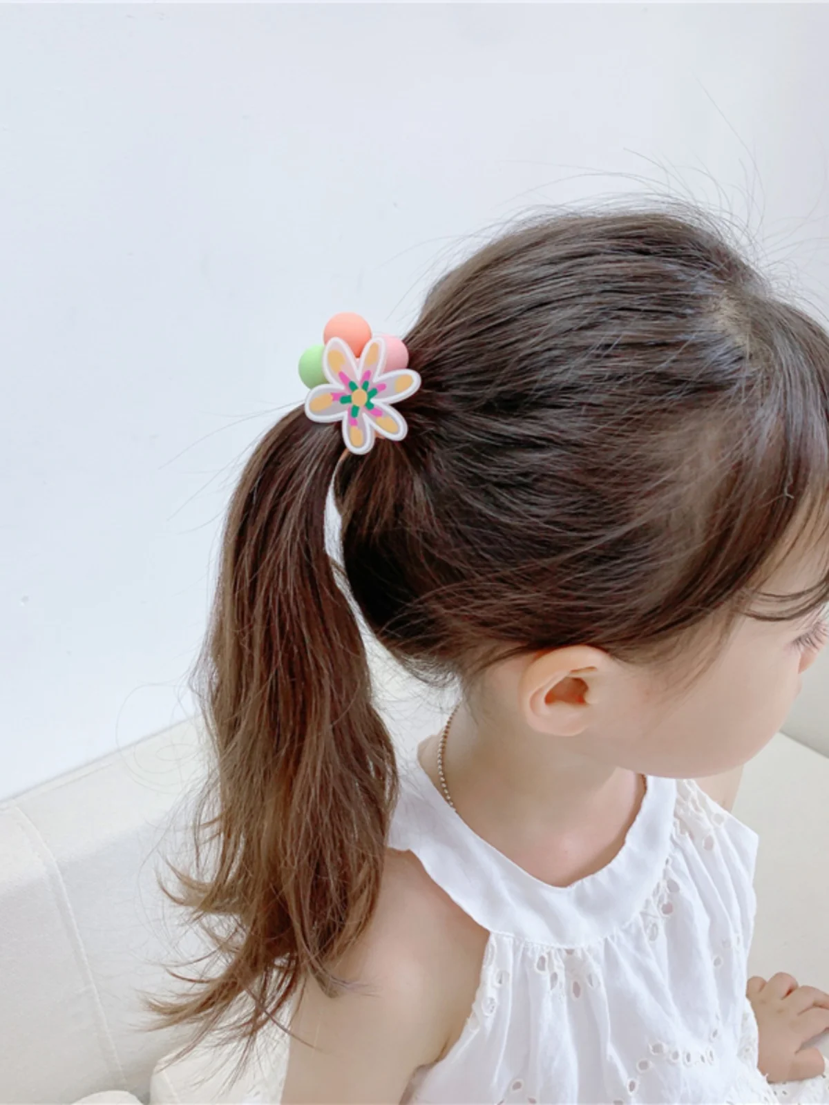 子供用ポニーテールゴム：高弾力で髪を傷めないローズレッドとオレンジの二本撚りヘアロープ