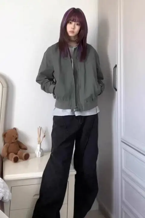 ヴィンテージデザインのデコンストラクションパンツ【ブラック・ハイストリート・デニム】