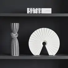 オブジェ インテリア雑貨 北欧風 シンプル モダン 幾何学 抽象的 リビング 玄関 ワインラック テレビボード 書斎 オフィス 置物
