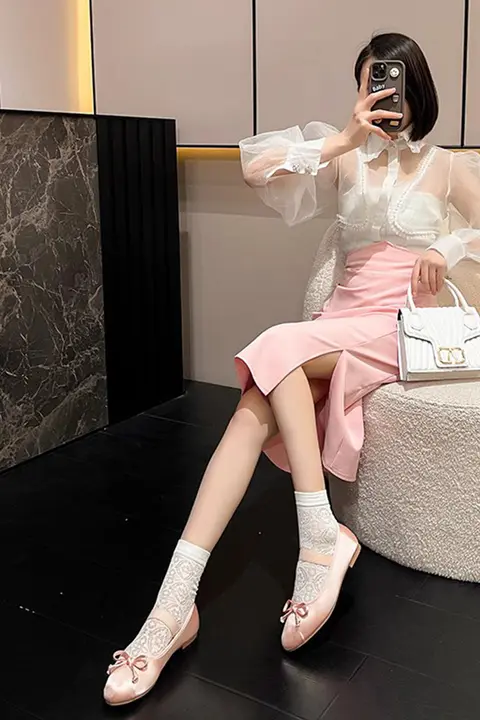 フラットリボンバレエシューズ【女性用・ベージュ・マリージェーン・甘い雰囲気】