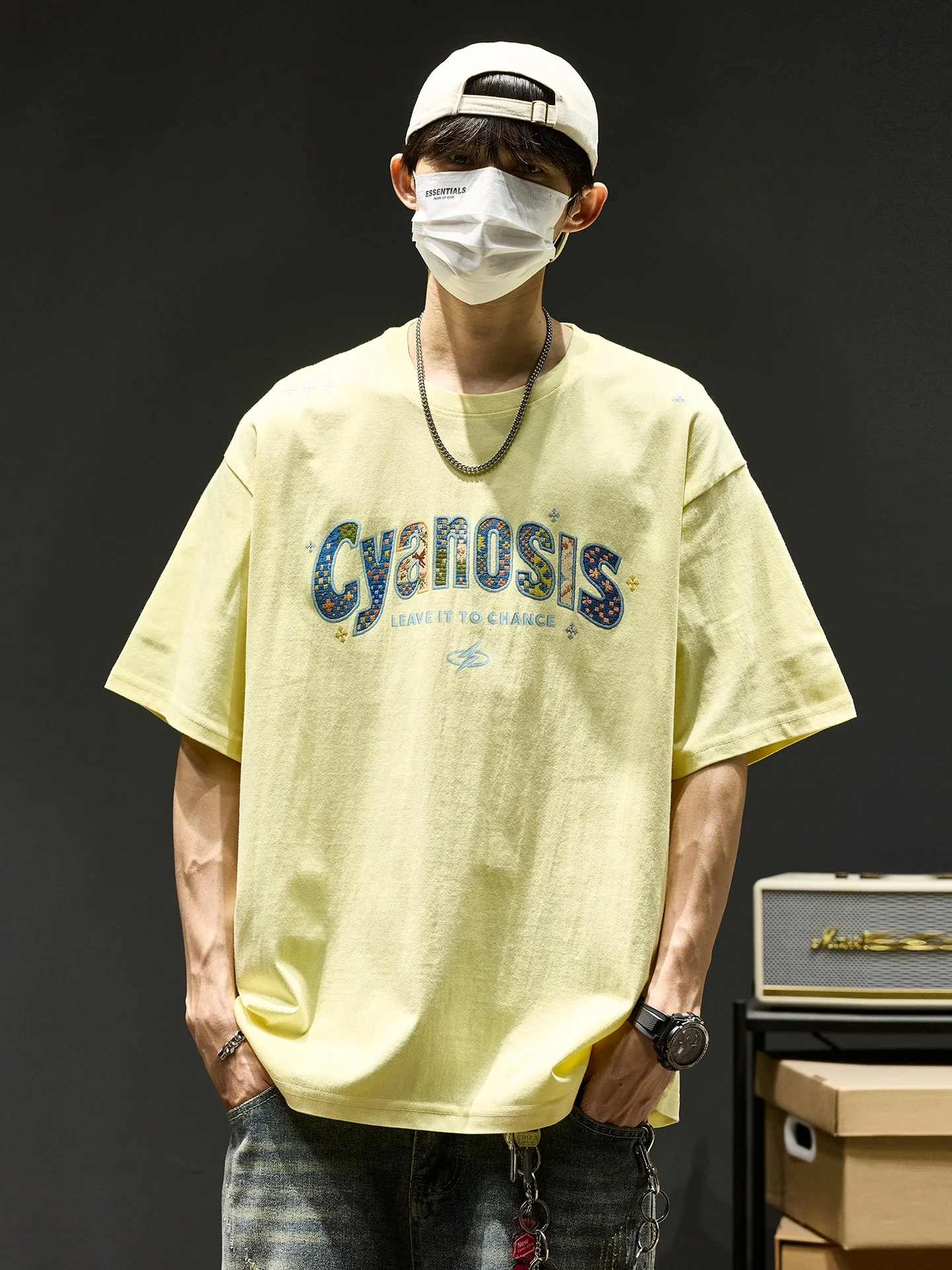 tシャツ 刺繍 ワンポイント どう選ぶ？美式風のシンプルなデザインが今、大人の日常を彩る