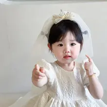 立体的な王冠デザインのベビー用ヘアクリップ【誕生日やパーティーに最適・おしゃれでかわいい】