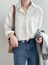 流れるようなサテンシャツジャケット【デザイン性あり・ゆったりしたトップス・春秋用】