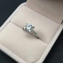 モーサナイトリング【牛頭デザイン・四爪タイプ・純銀製】