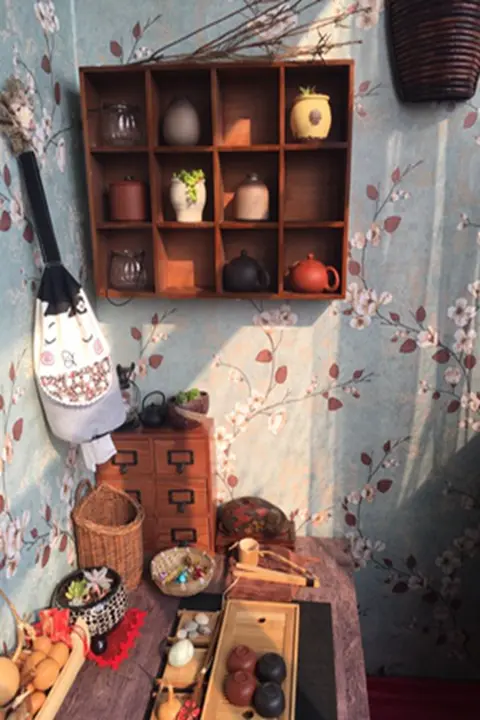 壁掛け 無垢材製 ヴィンテージ風 ティーセット収納ラック【茶器・お茶カップ棚】