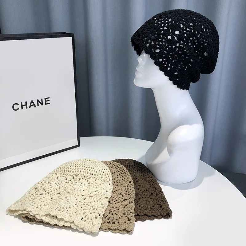 手作り編み込みニット帽：透かし模様の春秋季女性用ヘアキャップの実用性と選び方