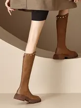 全皮製の厚底ロングブーツ【小柄向け・高筒・ミドルヒール・スタッズ装飾・秋冬用】