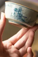 茶杯 手描き 灰釉 大きめ 上品 「JOJO'S」