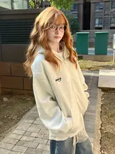 グレーカラーのフルジップフーディー【コットン製・カジュアル・フード付き・女性用】
