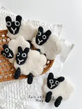 ネパール手作りフェルト動物ブローチ【可愛いデザイン・スカーフやバッグのアクセサリー用】（セットアップ対応）