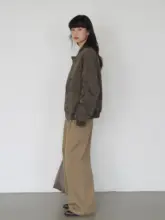 EIGHTHMONTH カーキ色 ゆったりとしたワイドレッグパンツ【冬用・細身効果・ストレート】