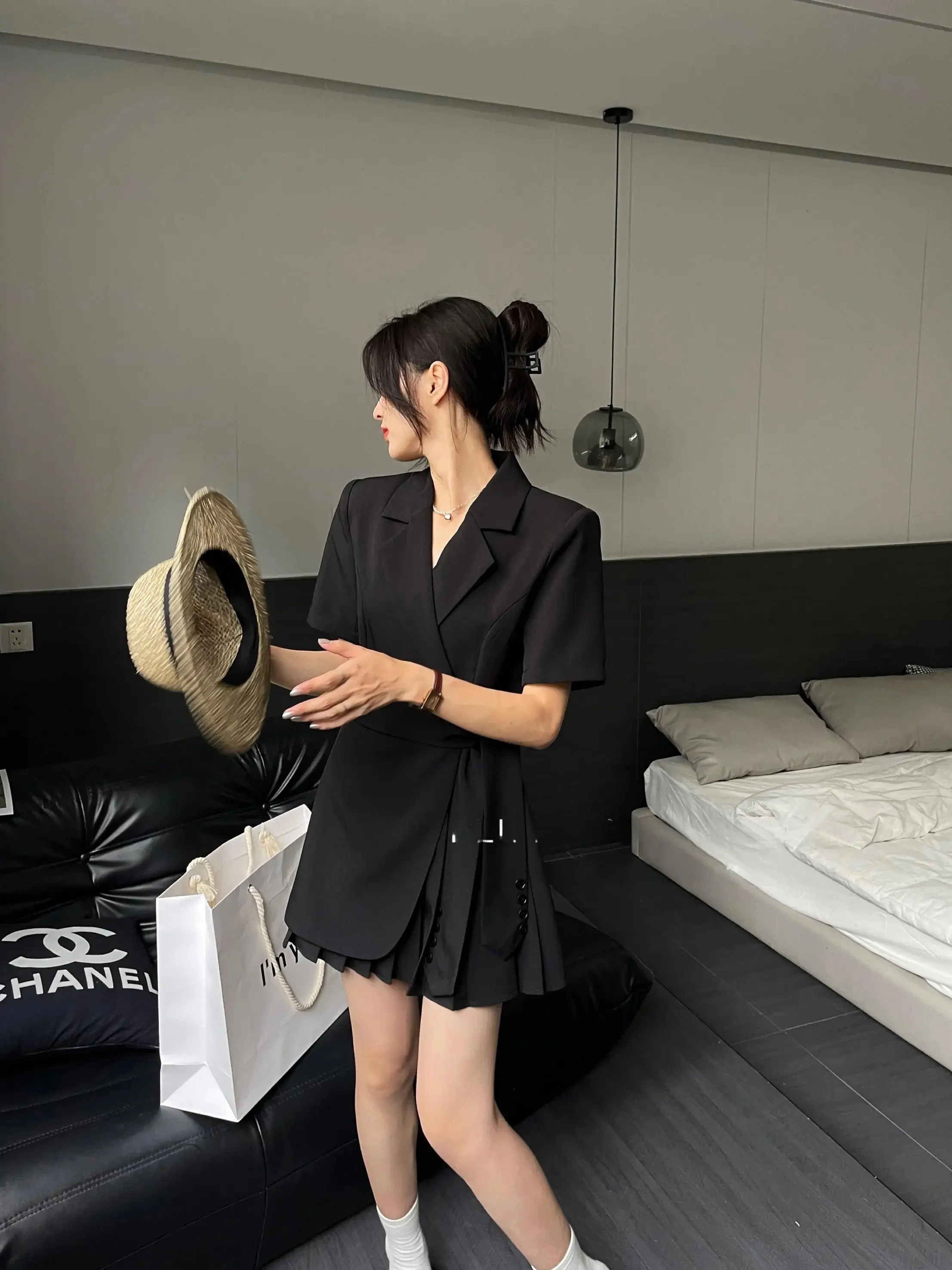 40代の通勤スタイルに悩むあなたへ：「肩幅が気になる」なら、この1着で解決できる？