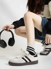 レトロデザインの厚底スニーカー【カジュアル・学生向け・白】（セットアップ対応）