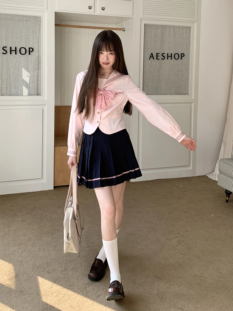 春のピンクJK制服：学院風セーラー服と百褶スカートのセットアップ対応スタイル