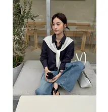 春の雰囲気満点！透け感のあるリネン混長袖シャツ【通勤用・ゆったり重ね着スタイル・肩掛け付き】