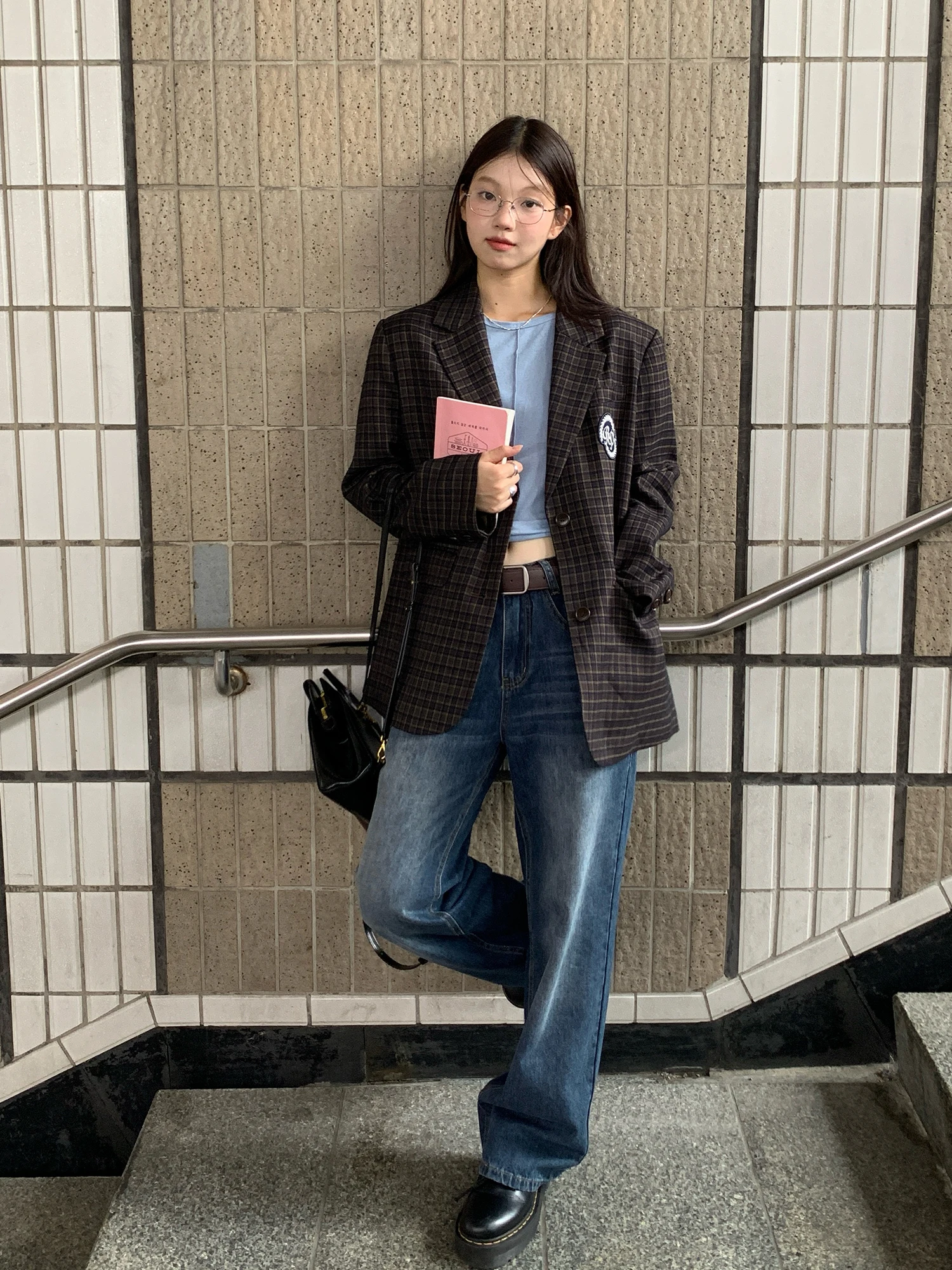 春秋にぴったりのジャケットは、学院風のショートジャケットを選ぶべき？