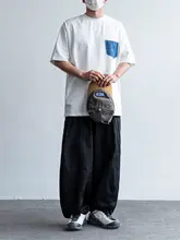 シンプルなデザインのメンズワイドフィットカーゴパンツ【多ポケット・リラクシングシルエット・テーパード】（セットアップ対応）