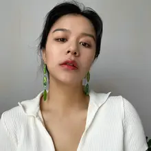 孔雀緑ヴィンテージ風フランス式バロックパールイヤリング【ノンホールピアス・シェル装飾】