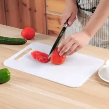 厚型プラスチック製カッティングボード【食品安全PP素材・シリコン付き】