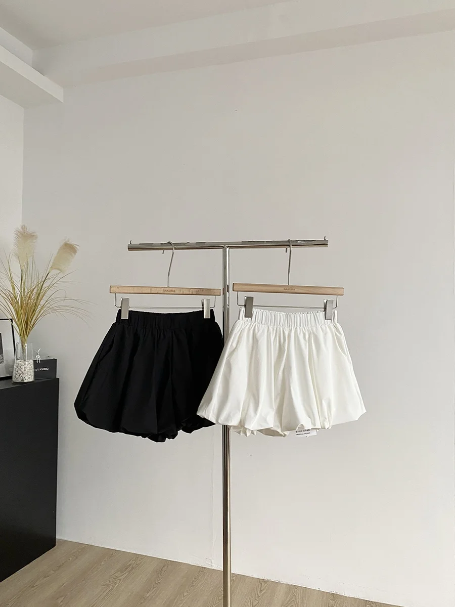服ピチピチとは？シンプル無地ウエストゴムショートパンツの実際の特徴と使い方