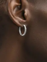 大ぶりの光沢仕上げイヤリング【ユニセックス・ヒップホップスタイル】