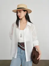 洗練されたデザインのベーシックシャツ【通勤用・女性用・クラシックなシルエット】