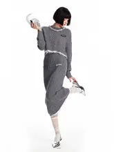 ラメニットセーターとレースのコンビネーションファッション【混合ウール・デザイン仕立て】（セットアップ対応）