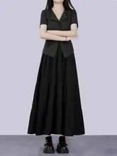 ブラックのハイウエストAラインスカート【夏用・中長丈・シンプルデザイン】（セットアップ対応）