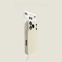 iPhone17用 スマホケース【緑の革風・穴あけ不要・シンプルデザイン・高級感】