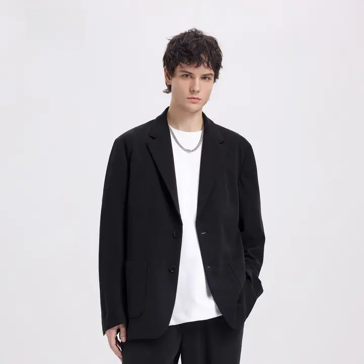 ビジネススーツ【ストライプ・秋用・ゆったりフィット】（セットアップ対応）