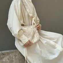 高級感ある不規則な斜め掛けバッグ【刺繍デザイン・女性用】