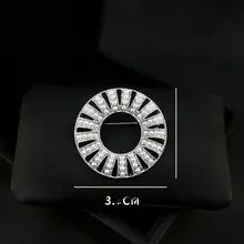 シンプルでおしゃれな円形ブローチ【可愛いデザイン・スーツアクセサリー】